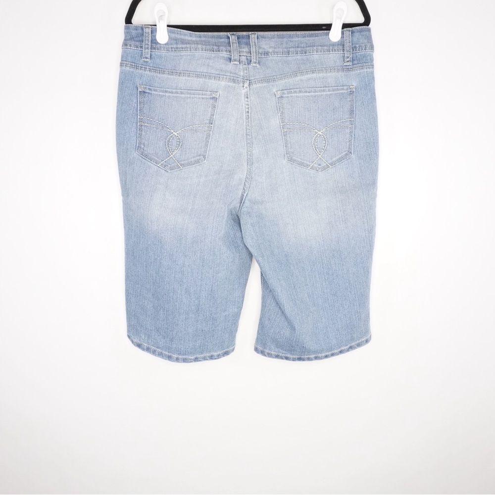 St. John's Bay Classic Blue Denim Shorts - Picture 3 of 5